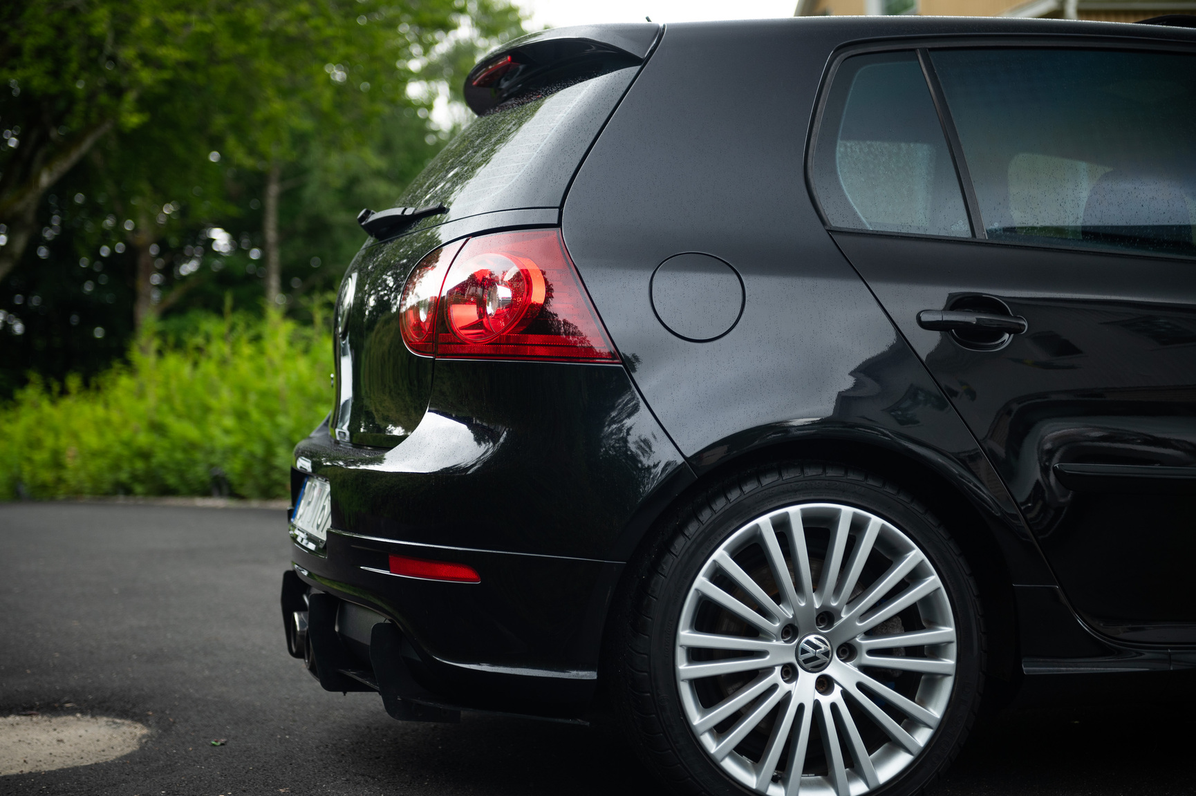 Exteriörbild på 2006 Volkswagen Golf R32