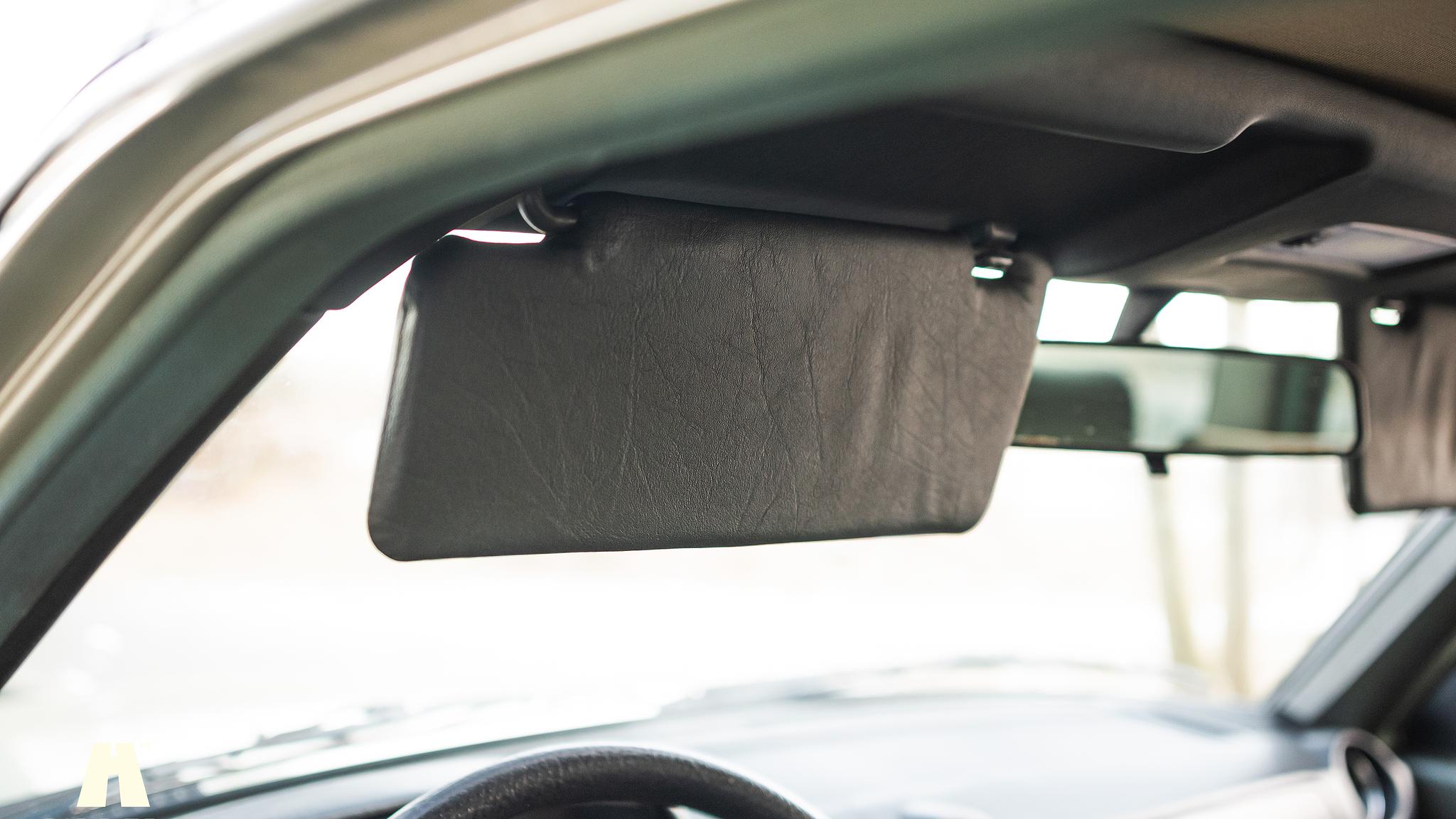 Innenraumfoto von 1985 Mercedes-Benz 200 Series 3  (43)