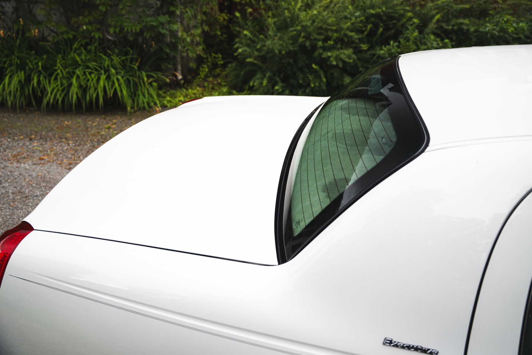 Exterior image of 2003 Lincoln Town Car