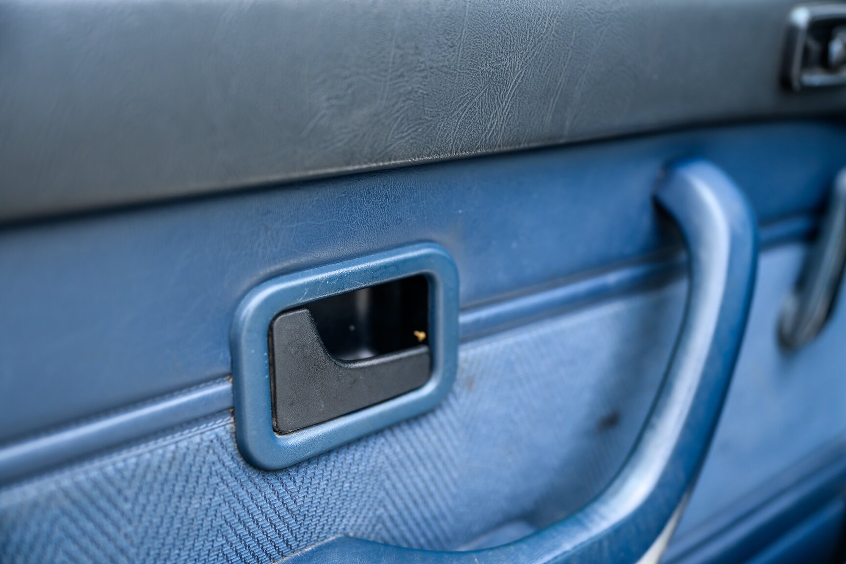 Innenraumfoto von 1986 BMW 520i