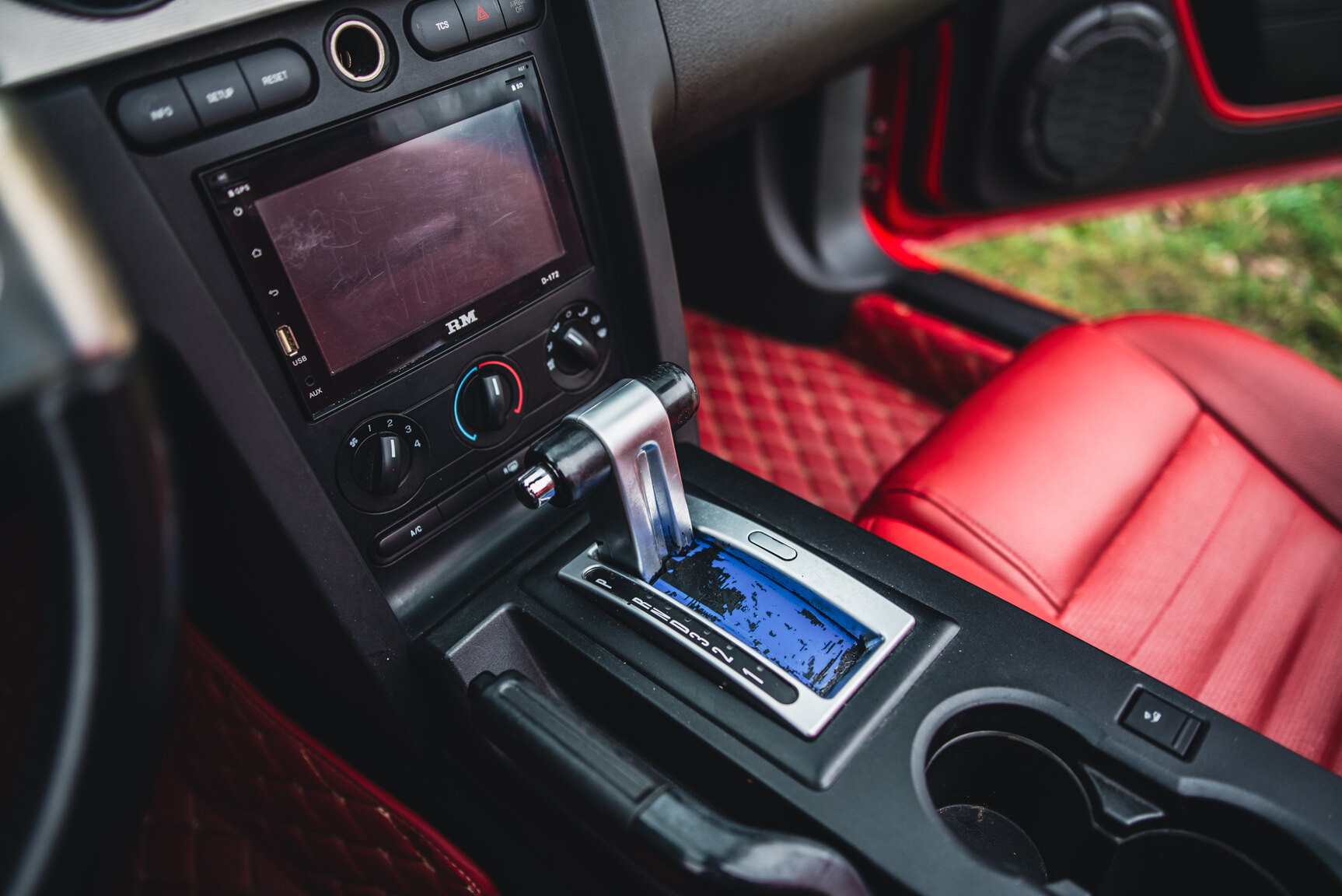 Interior image of 2009 Ford Mustang V8 GT Convertible