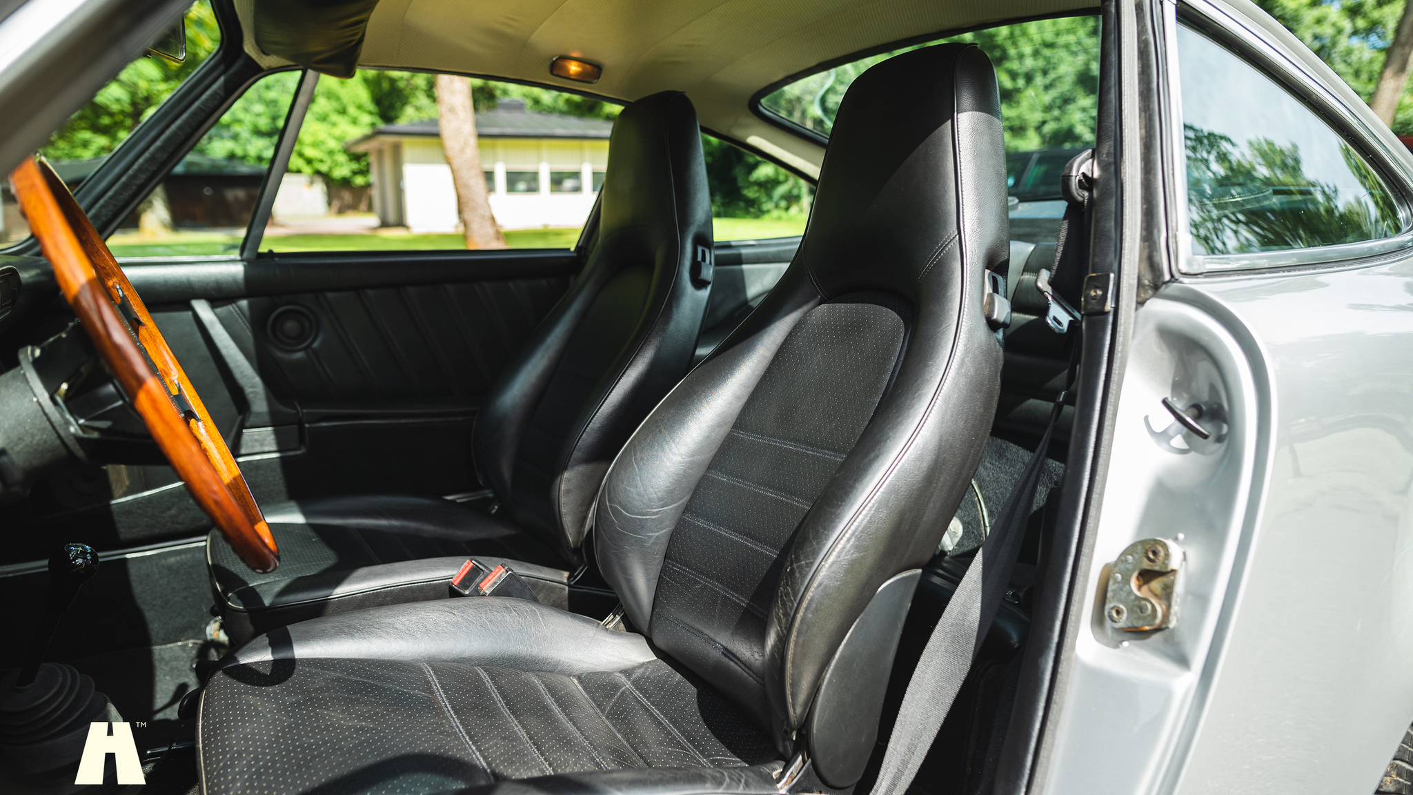 Interior image of 1981 Porsche 911 SC Backdate