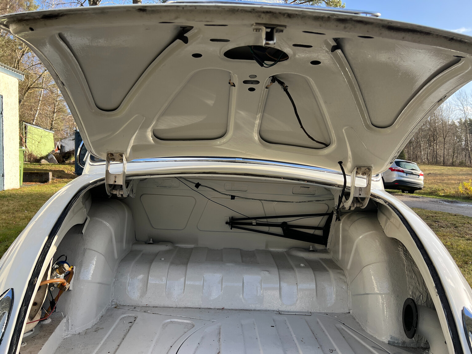 Interior image of 1963 Jaguar Mark II 3.8 Litre