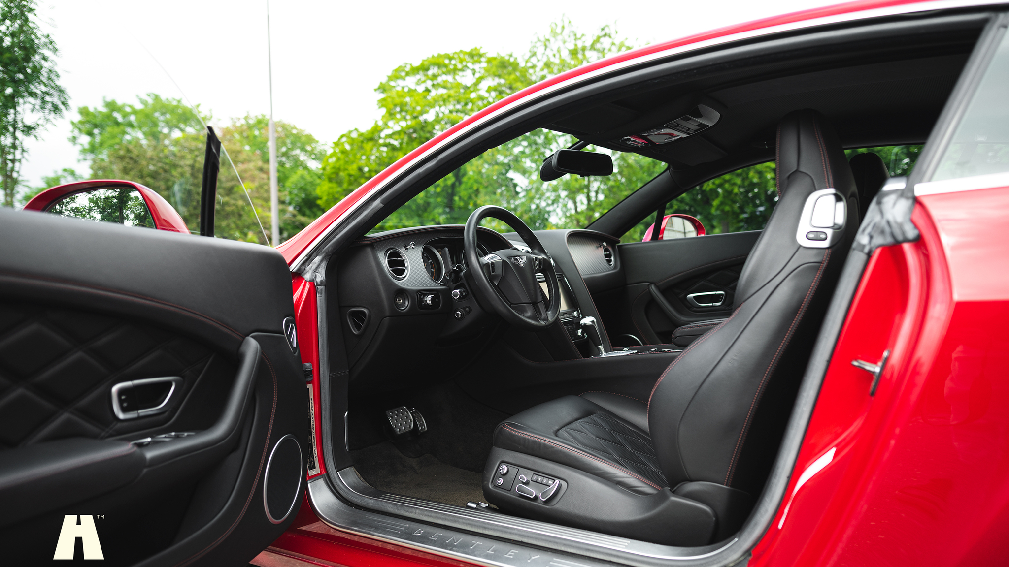 Innenraumfoto von 2013 Bentley Continental GT V8 (1)