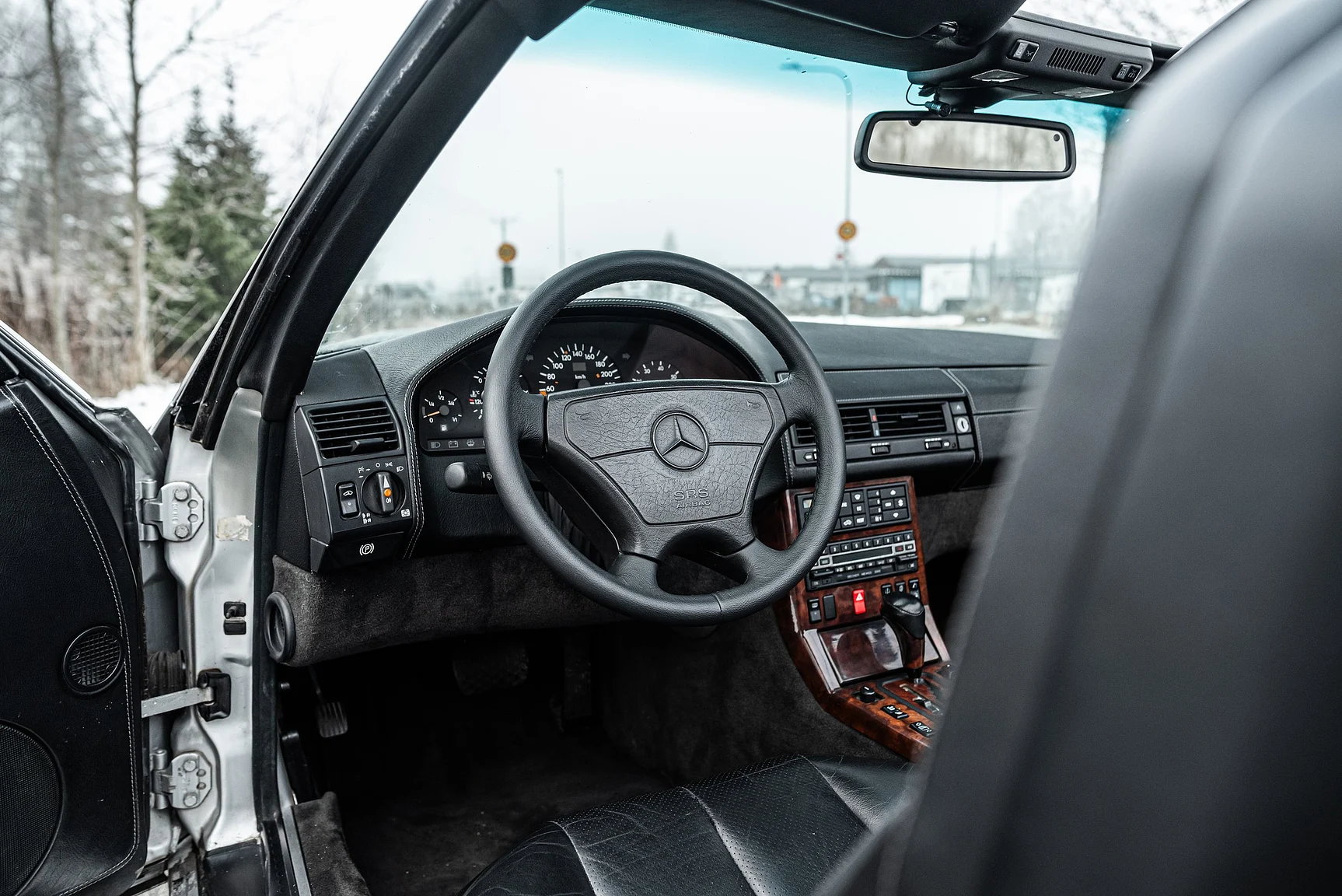 Interiörbild 1993 Mercedes-Benz 600 SL (5)