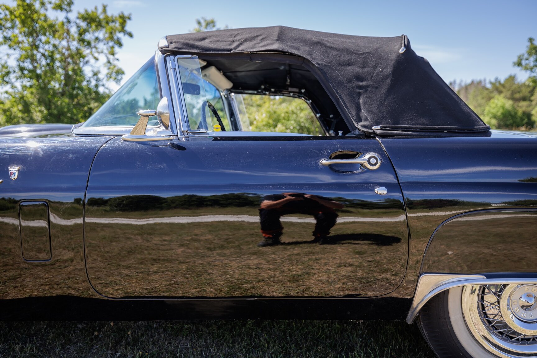 Exterior image of 1956 Ford Thunderbird