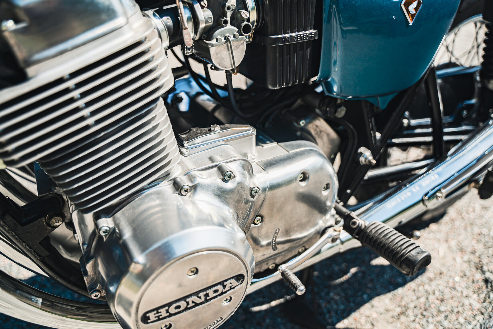 Image of 1975 Honda CB 750 K2 mechanics