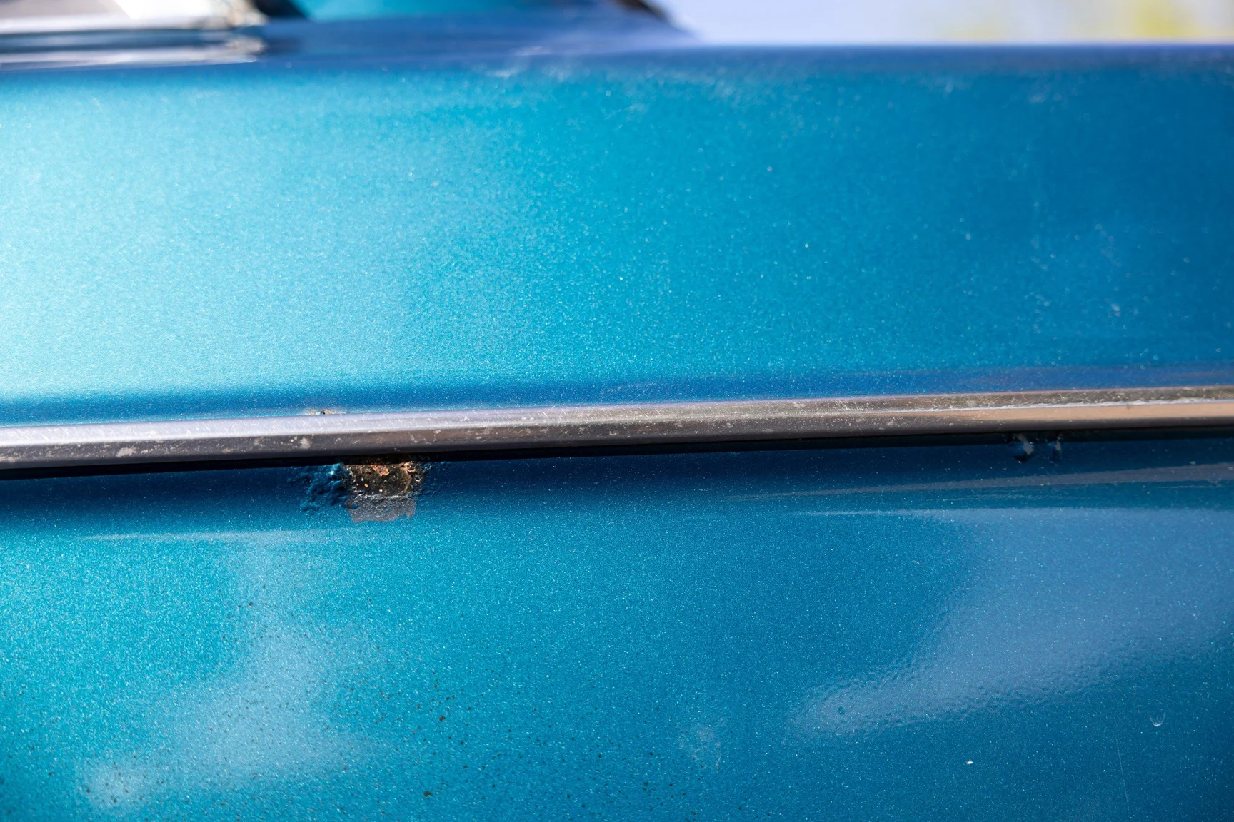 Exteriörbild på 1973 Volvo 164E (25)