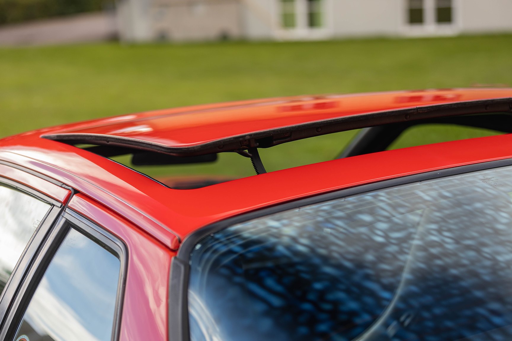 Exteriörbild på 1988 Porsche 944 Turbo
