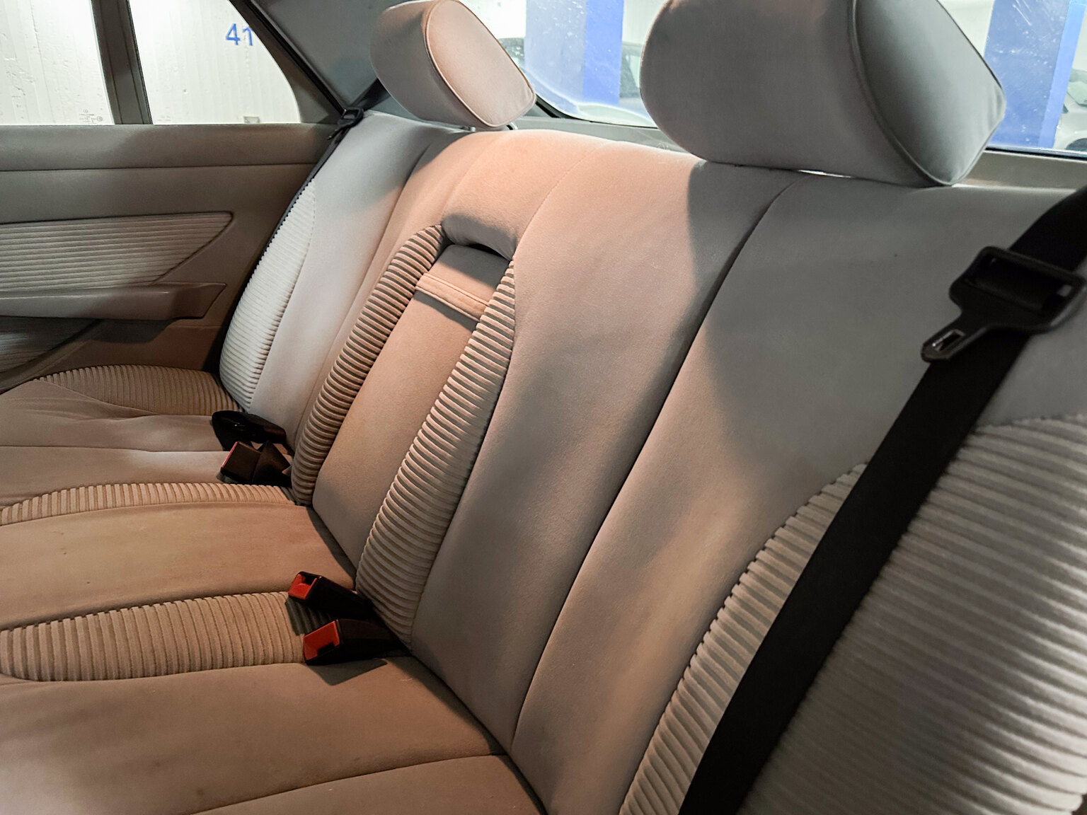 Interiörbild 1985 Mercedes-Benz 500 SEL