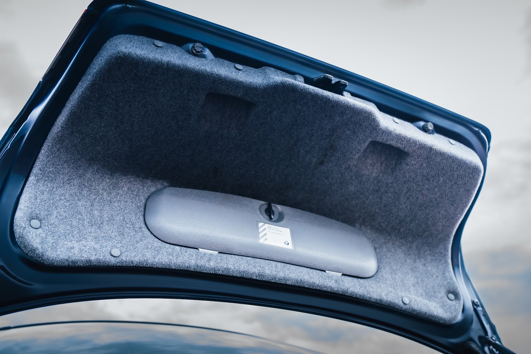 Interior image of 2003 BMW 330i