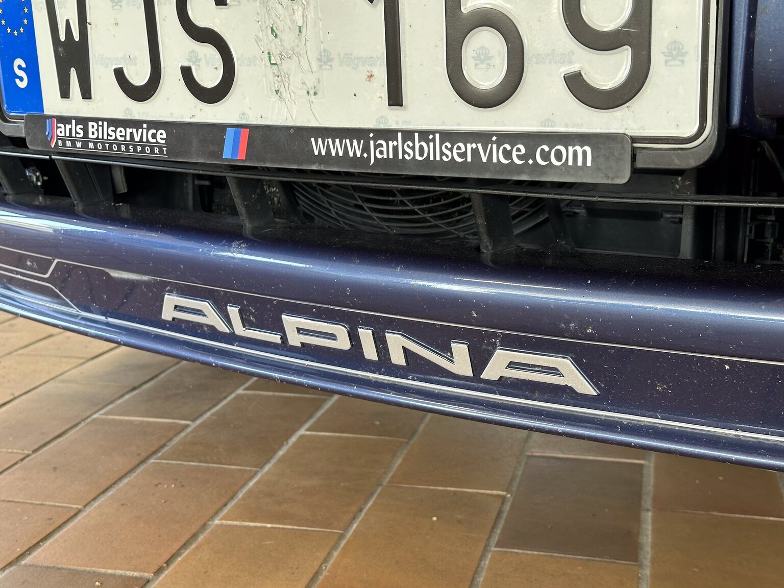 Exteriörbild på 2002 ALPINA B10 V8S