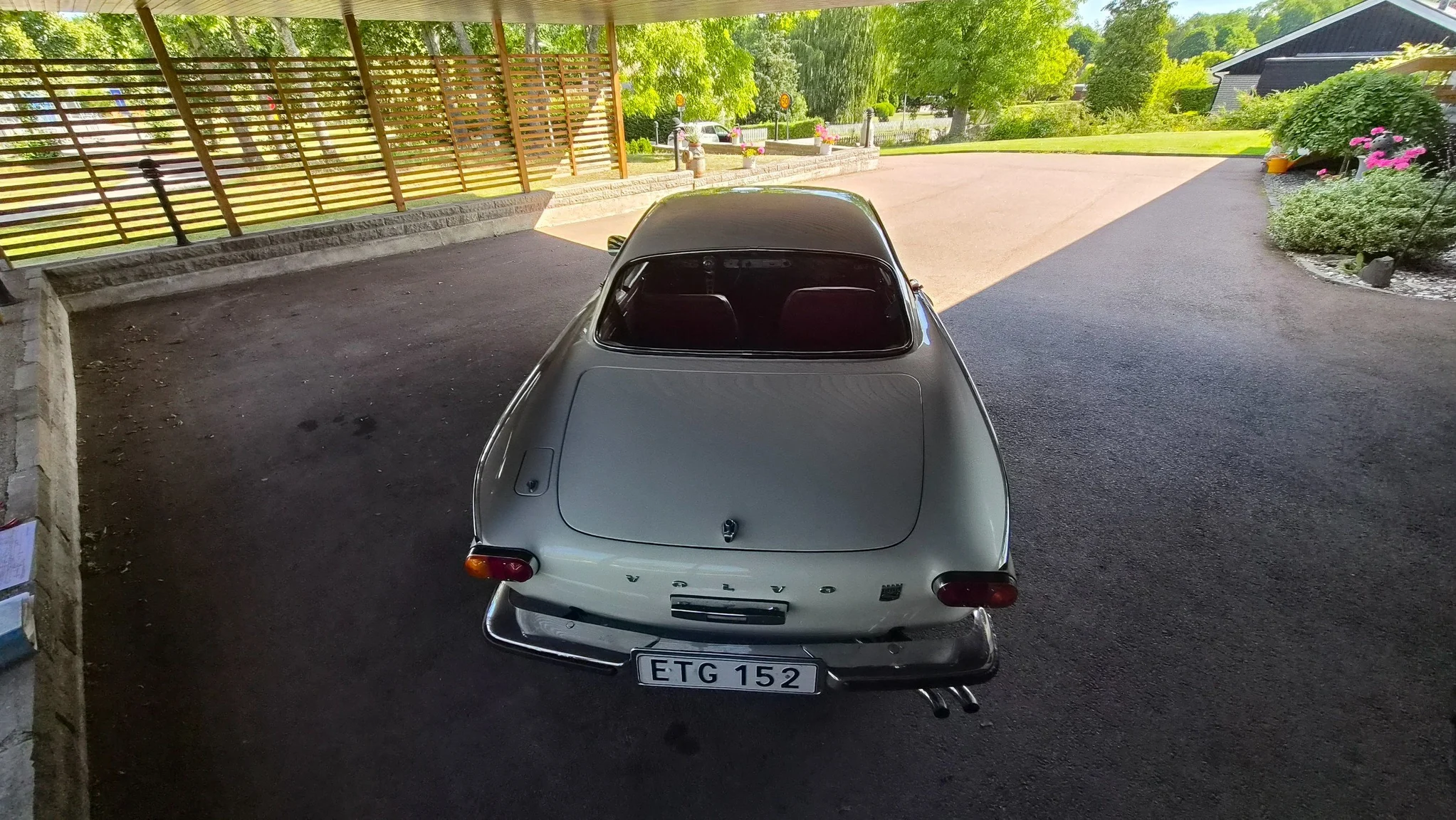 Aussenfoto 1966 Volvo P 1800S (6)