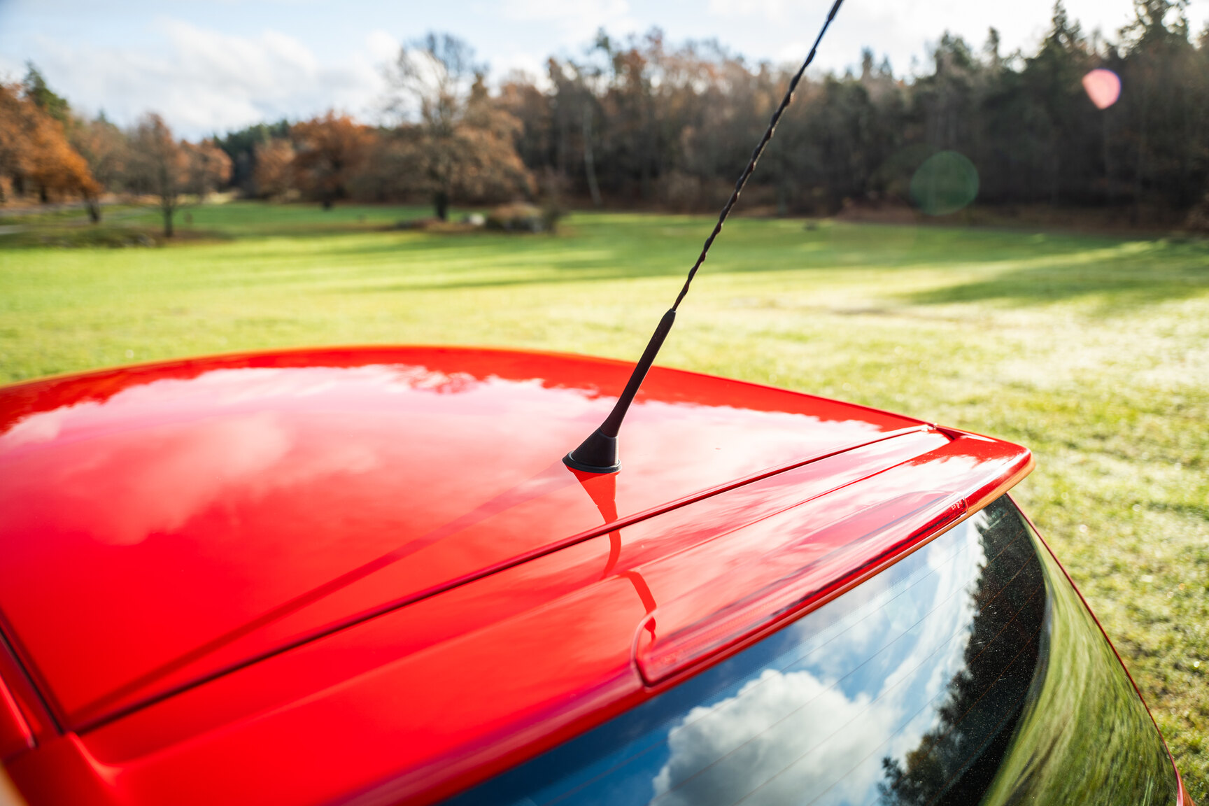 Exterior image of 2001 VW Lupo GTI