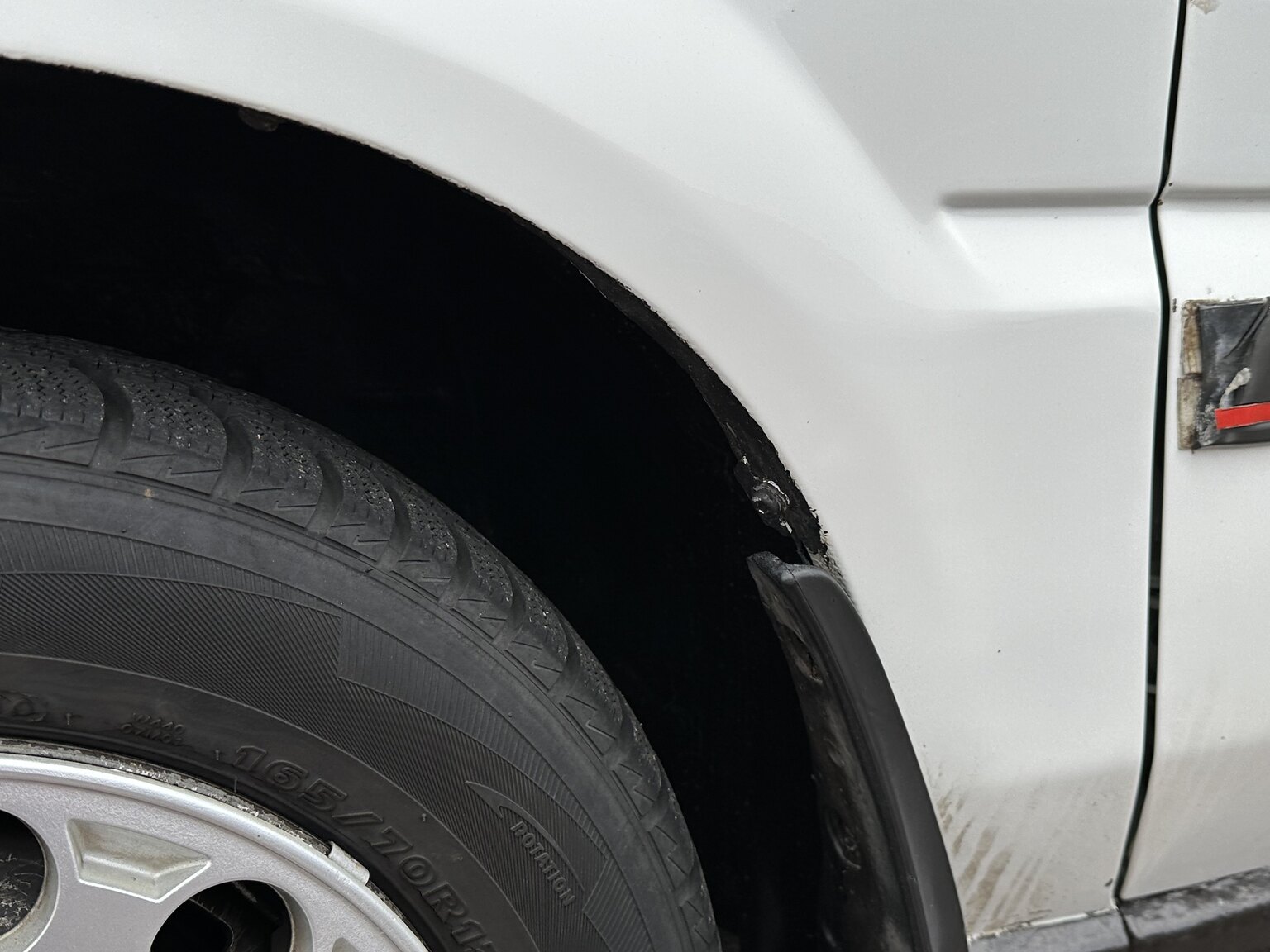 Exterior image of 1988 Nissan Sunny (11)