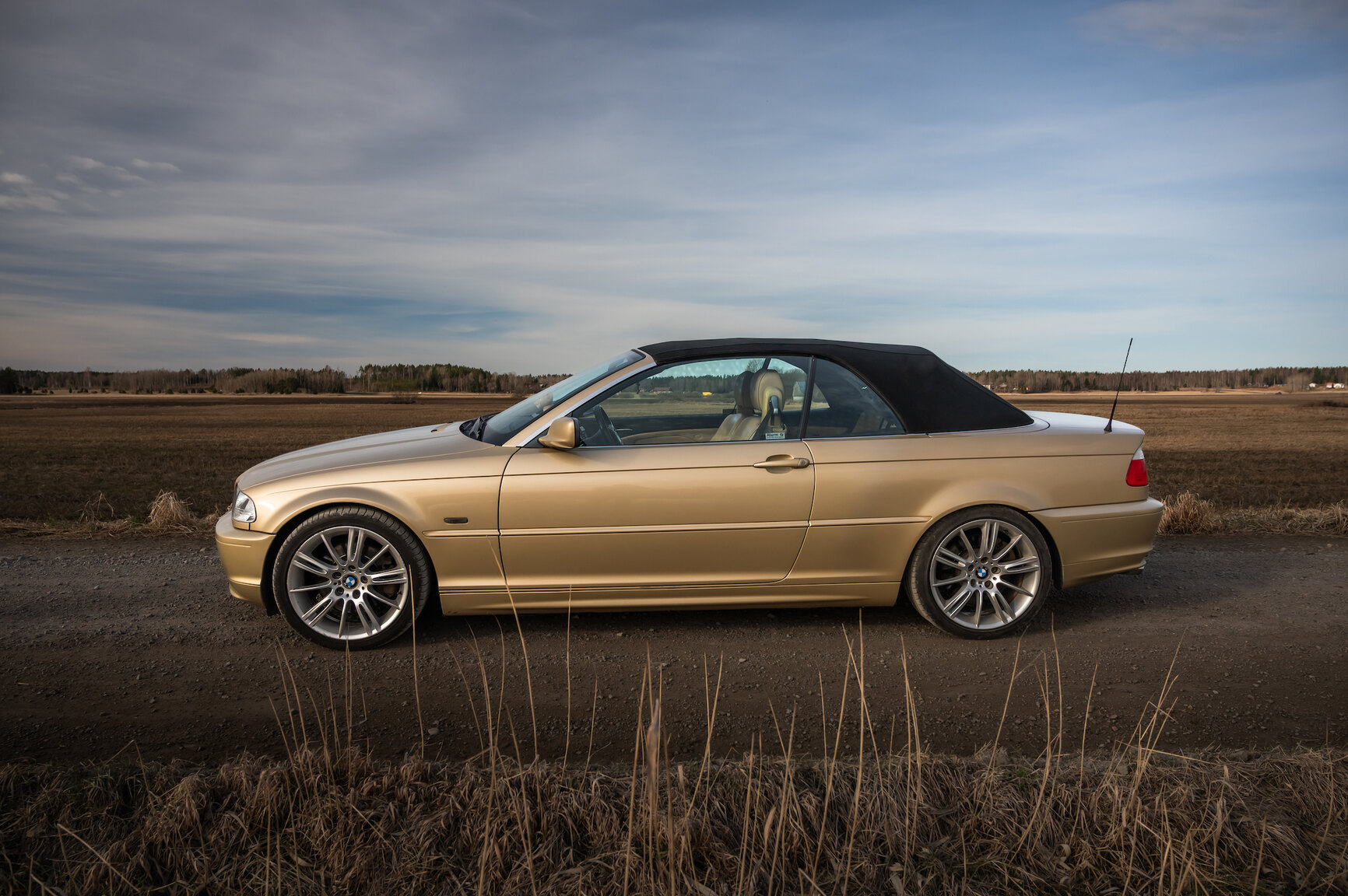 Exteriörbild på 2001 BMW 330Ci