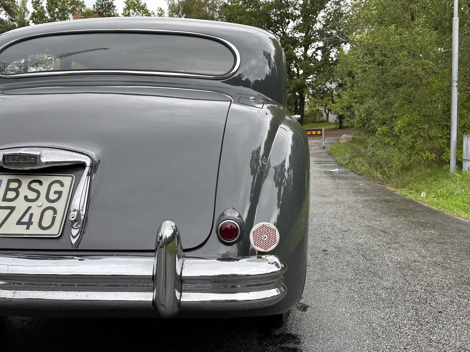 Exteriörbild på 1954 Jaguar Mark VII Saloon