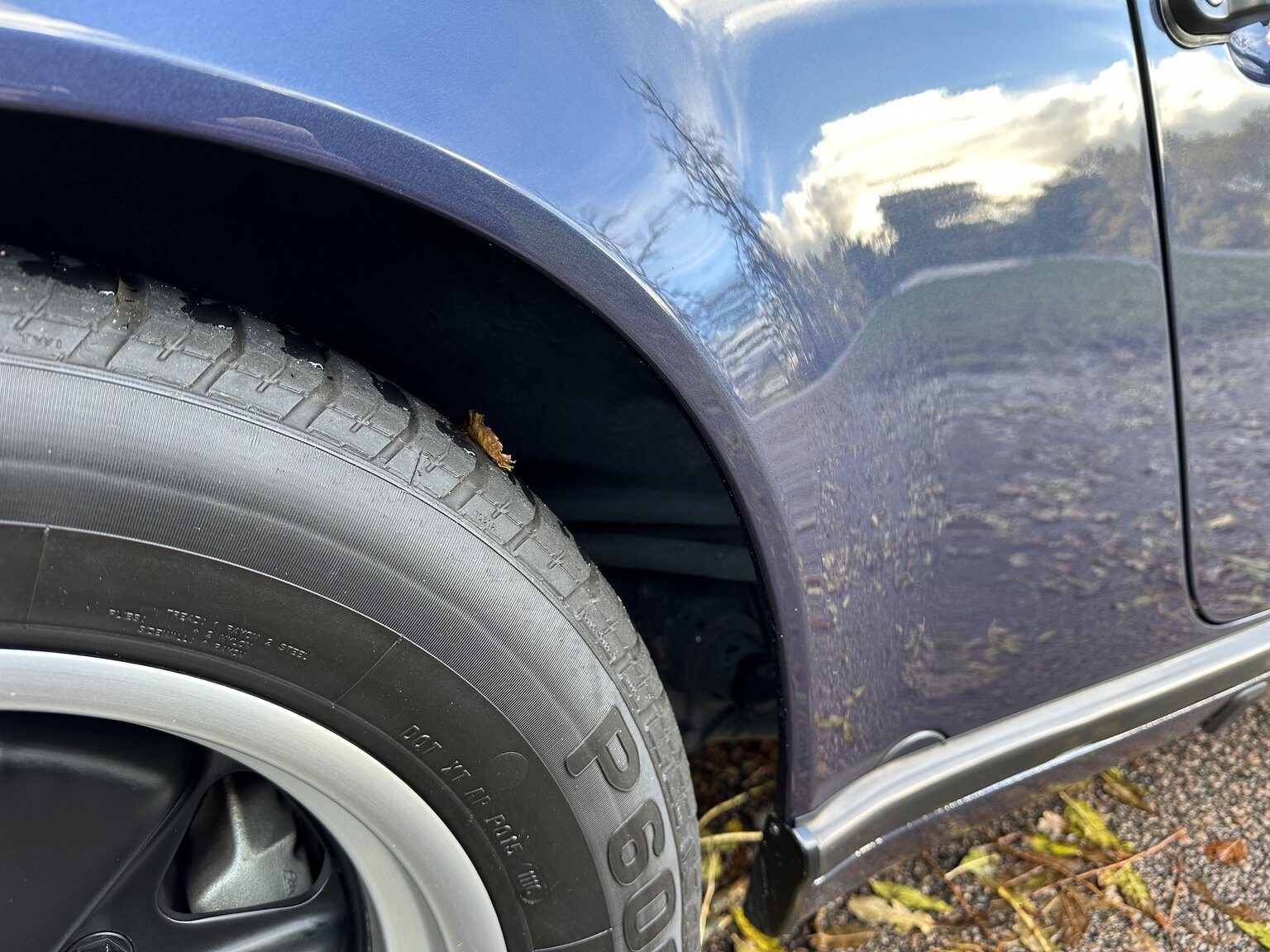 Exterior image of 1986 Porsche 911 Carrera 3.2