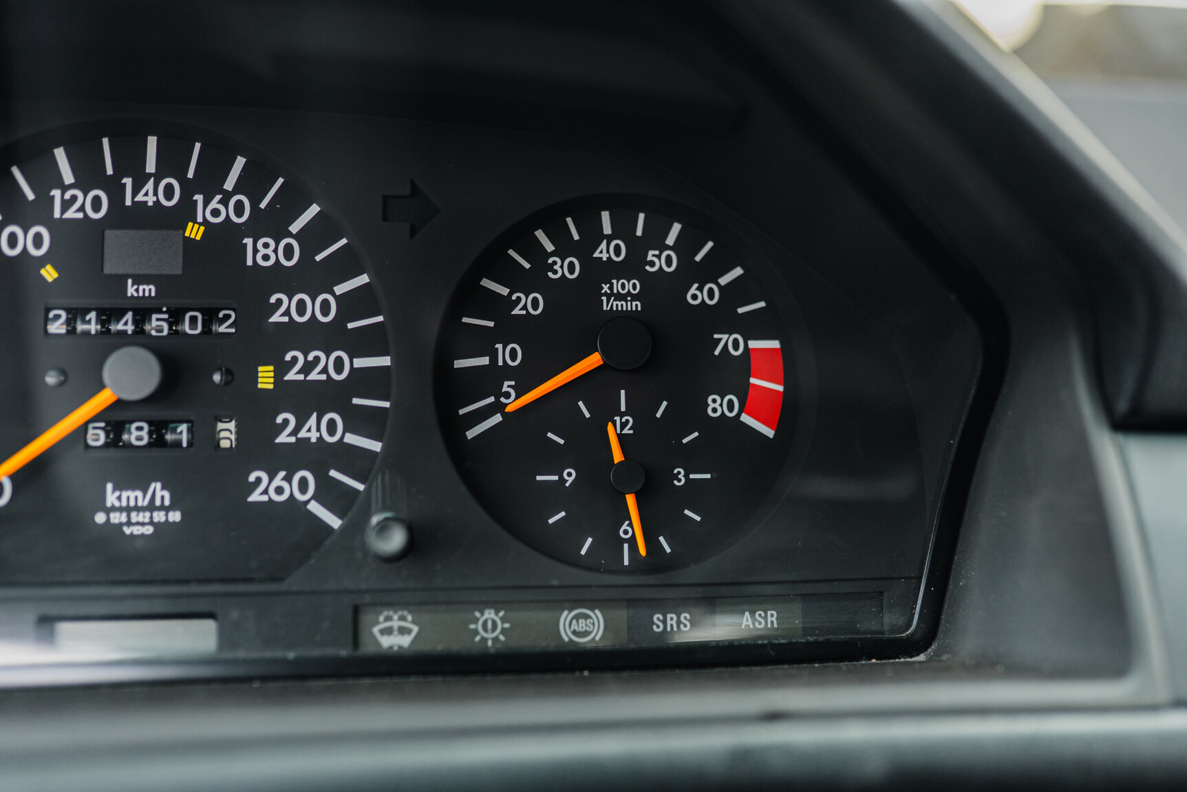 Interiörbild 1992 Mercedes-Benz 300CE-24V