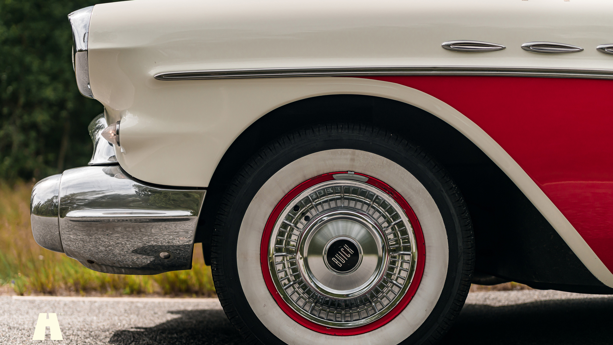 Exterior image of 1957 Buick Special Riviera (Model 46R) V8 (23)