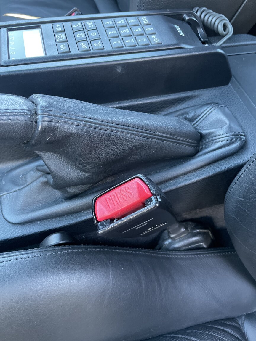 Interior image of 1995 BMW 328 iA Convertible
