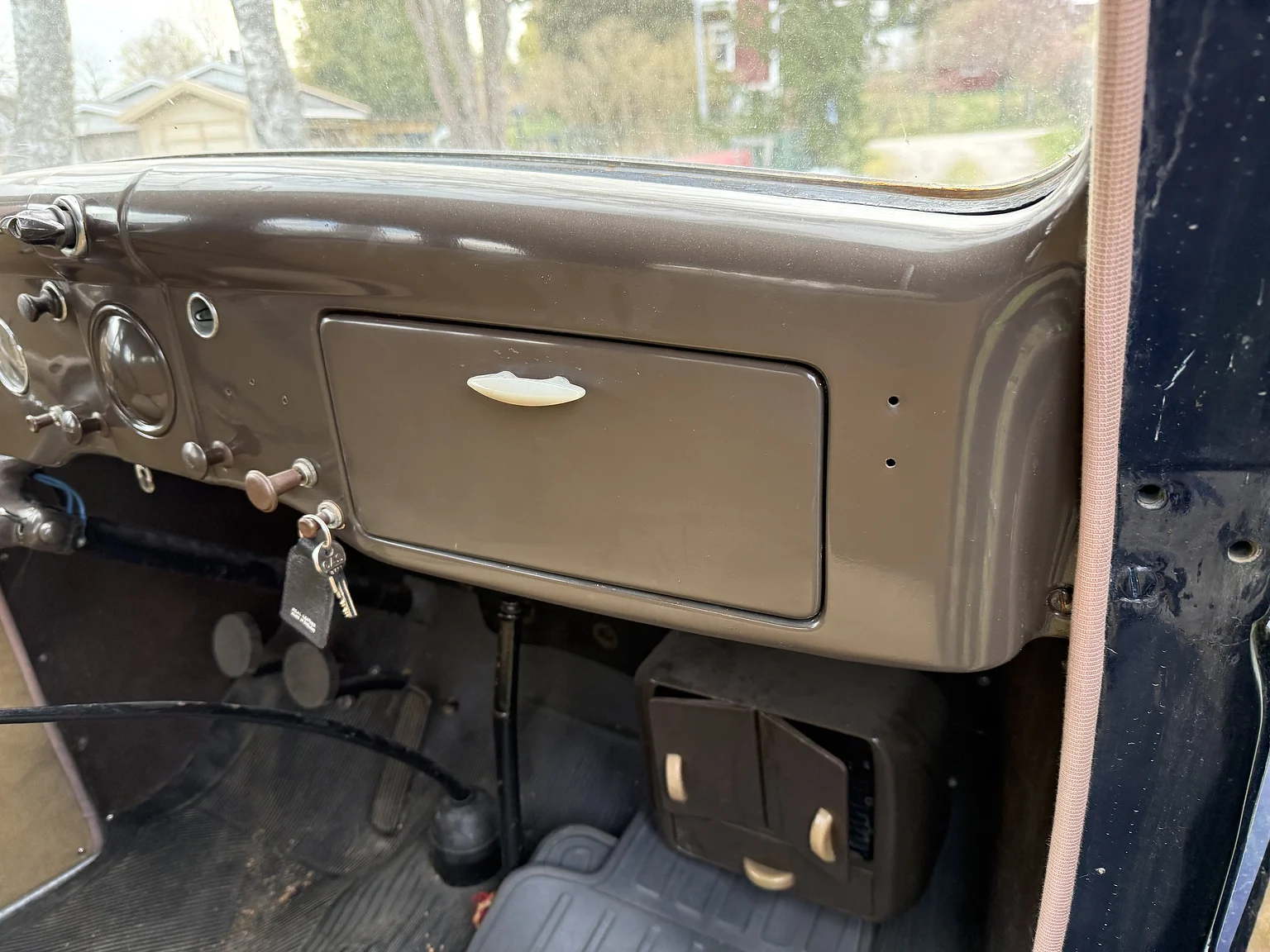 Interior image of 1936 Ford 214A Fordor (24)