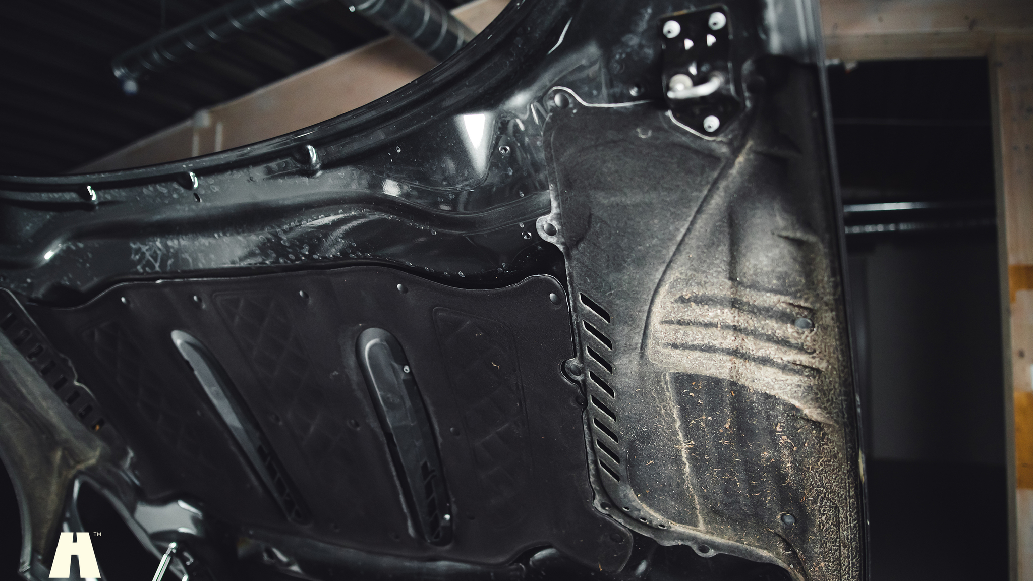 Image of 2019 Aston Martin DB11 AMR (8) mechanics