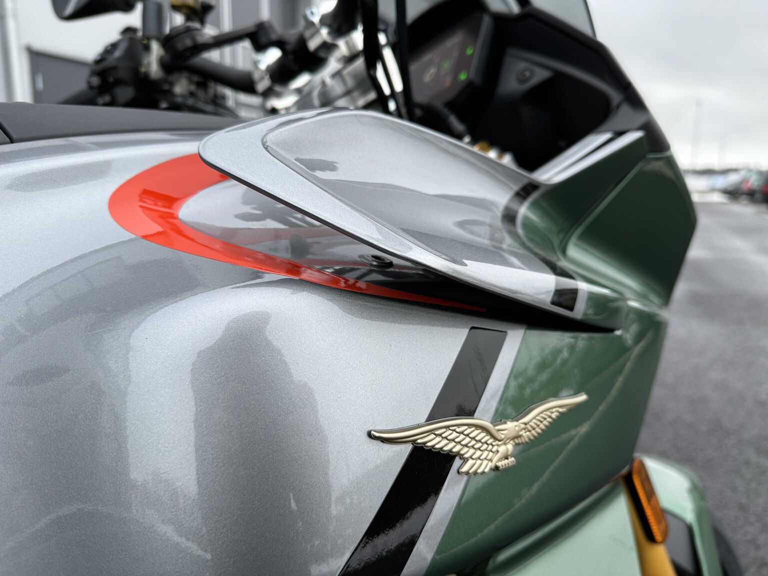Aussenfoto 2023 Moto Guzzi V100 Mandello S (17)