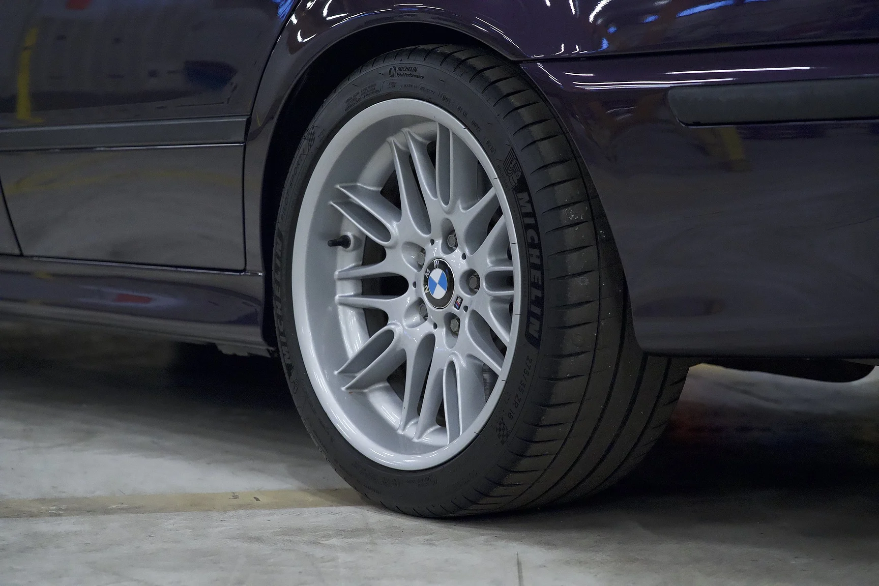 Exteriörbild på 2002 BMW M5 E39 (61)