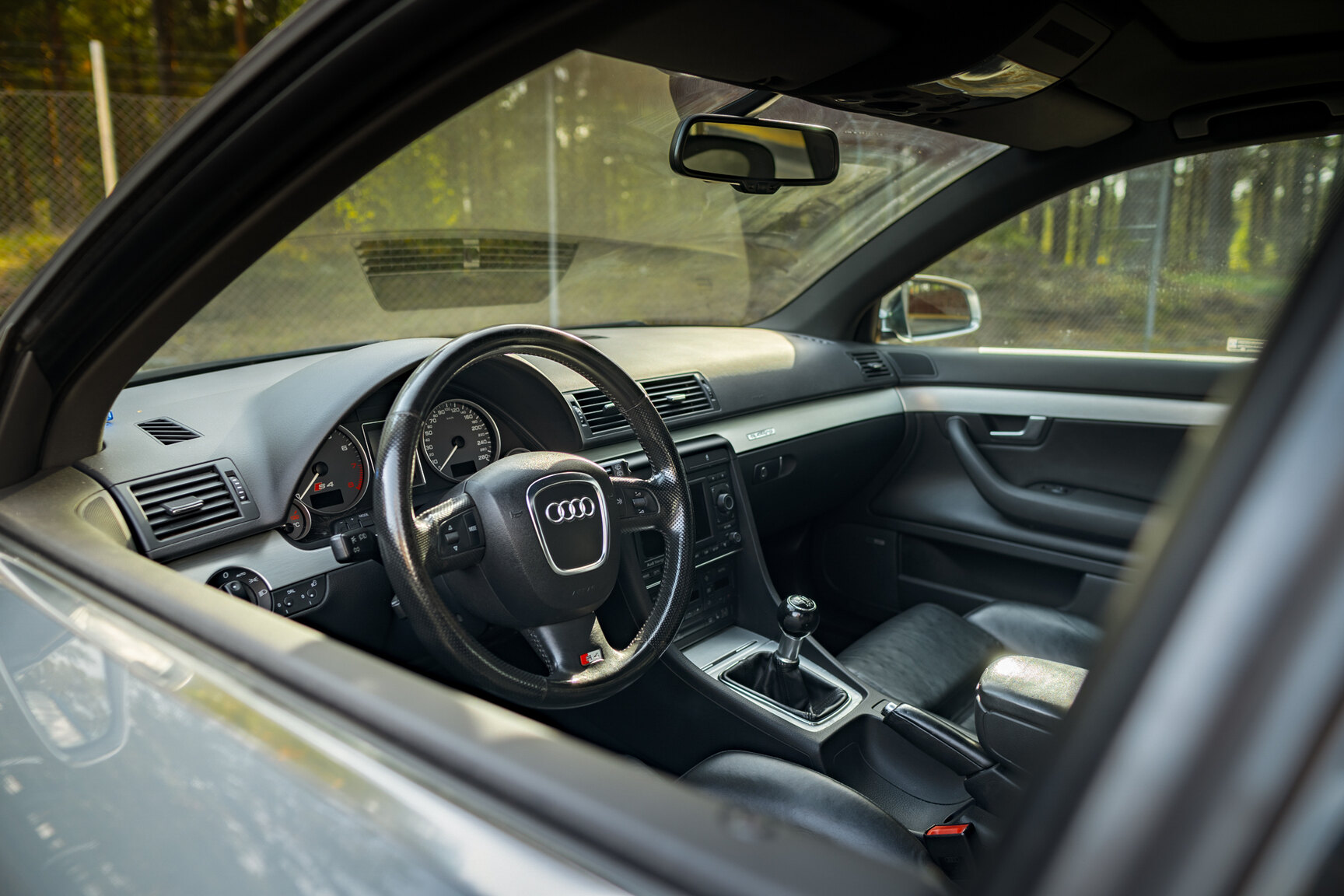 Interiörbild 2005 Audi S4 Avant (4)