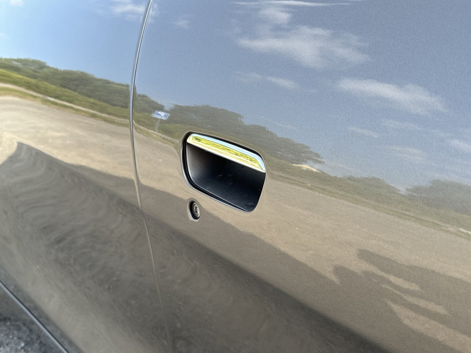 Exteriörbild på 2012  Fisker Karma