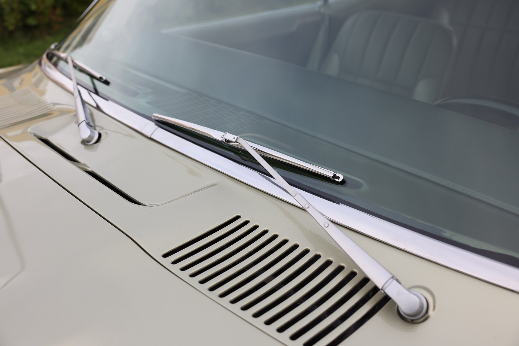 Exterior image of 1968 Pontiac Firebird 400 Ram Air
