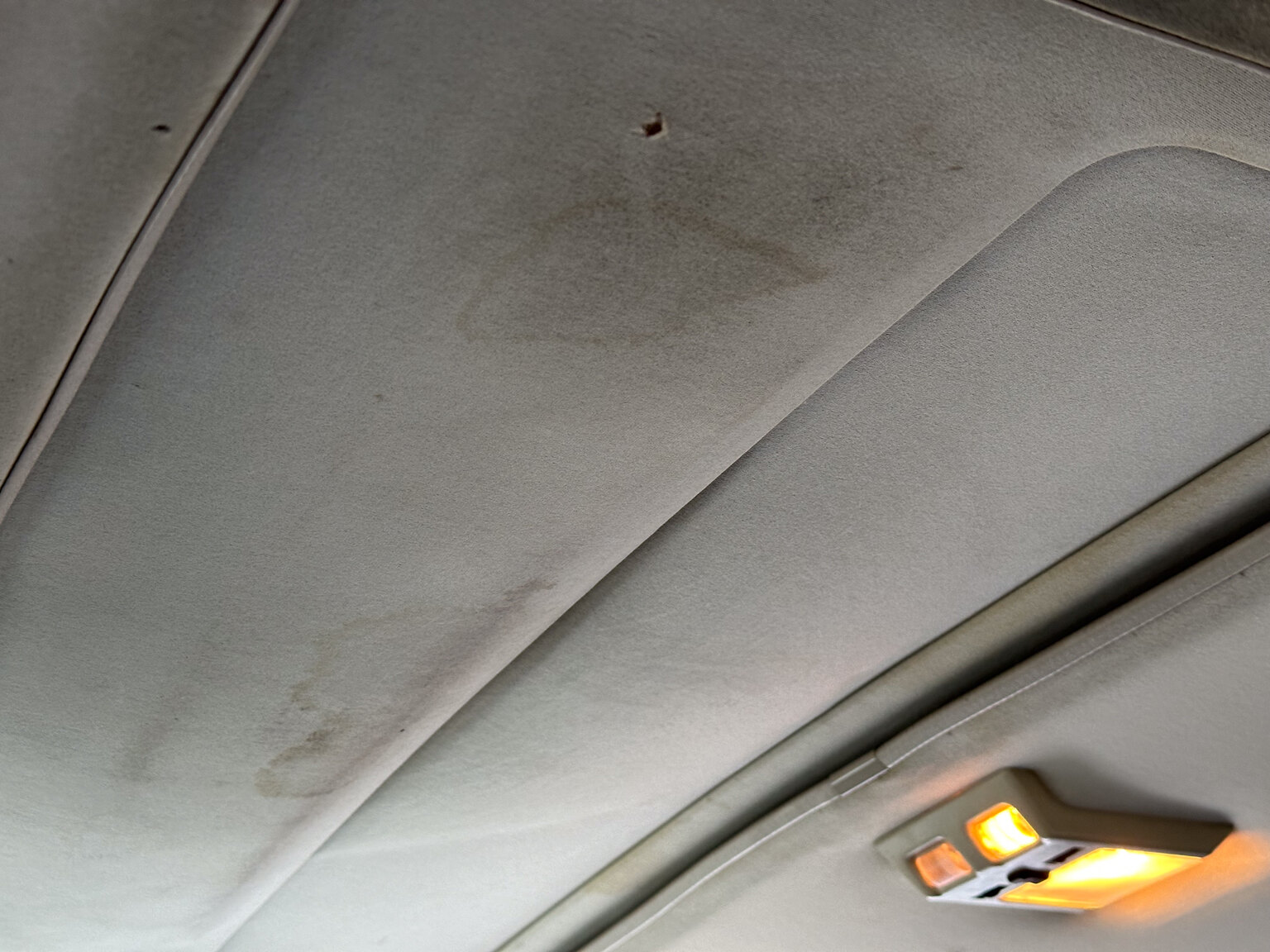 Innenraumfoto von 1990 VOLVO 740 Turbo