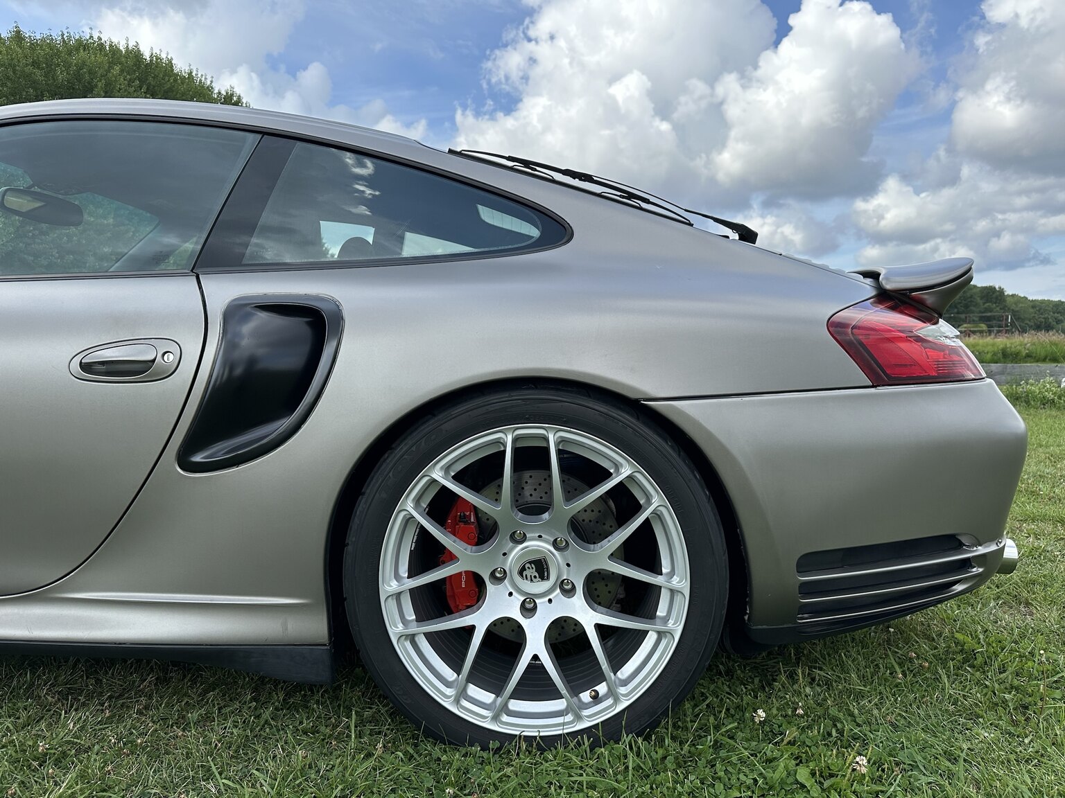 Exterior image of 2002 Porsche 996 Turbo