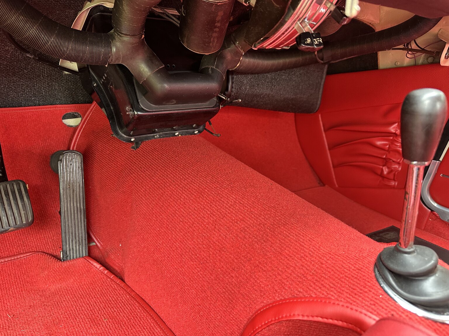 Interior image of 1964 Volvo P 1800 S