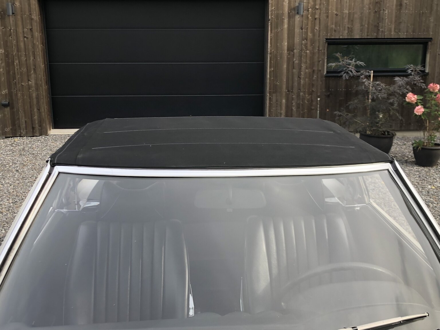 Exteriörbild på 1972 Mercedes-Benz 350 SL
