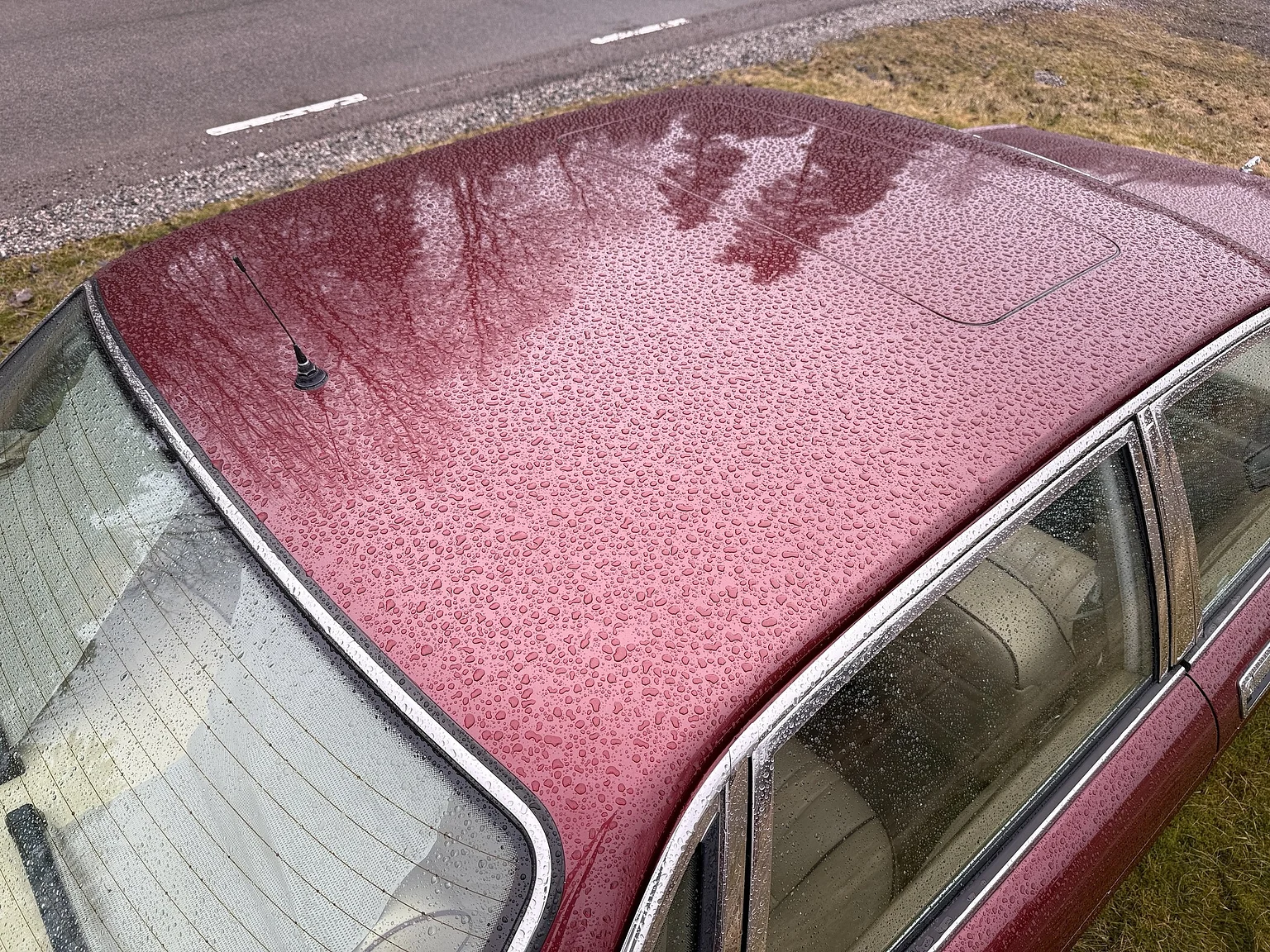 Exterior image of 1991 Jaguar XJ40 Sovereign (32)