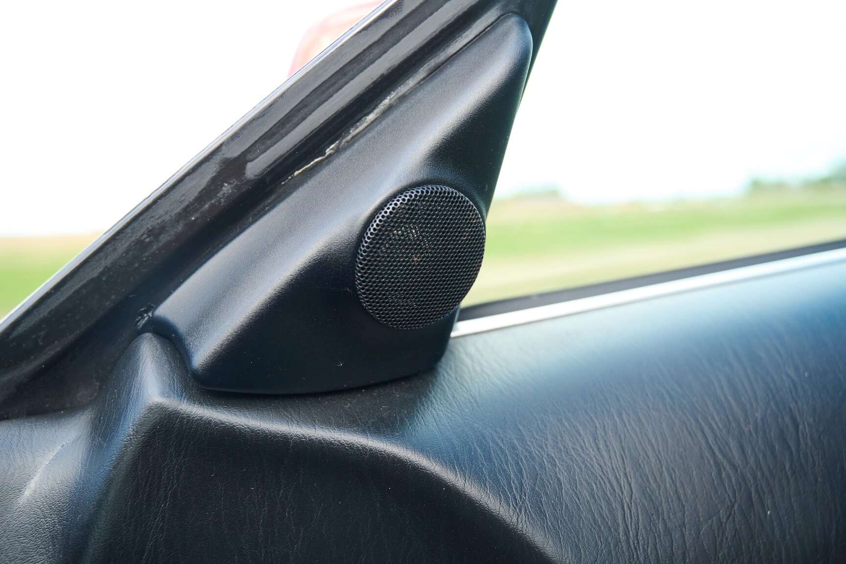 Innenraumfoto von 1999 Toyota MR2 2.0 Turbo
