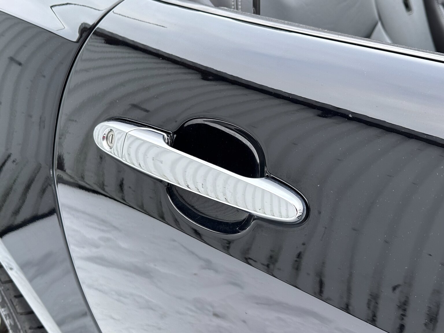 Exterior image of 2007 Opel Roadster GT