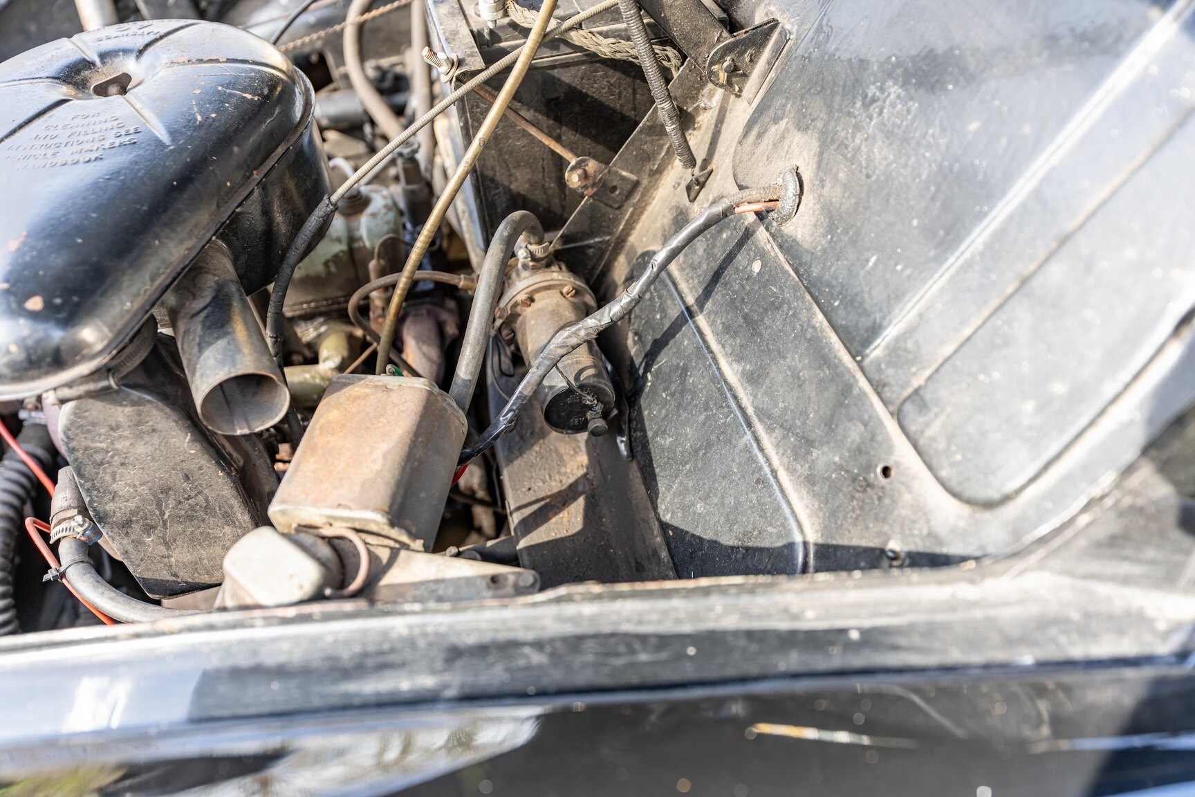 Image of 1958 Morris Minor 1000 2-door (9) mechanics