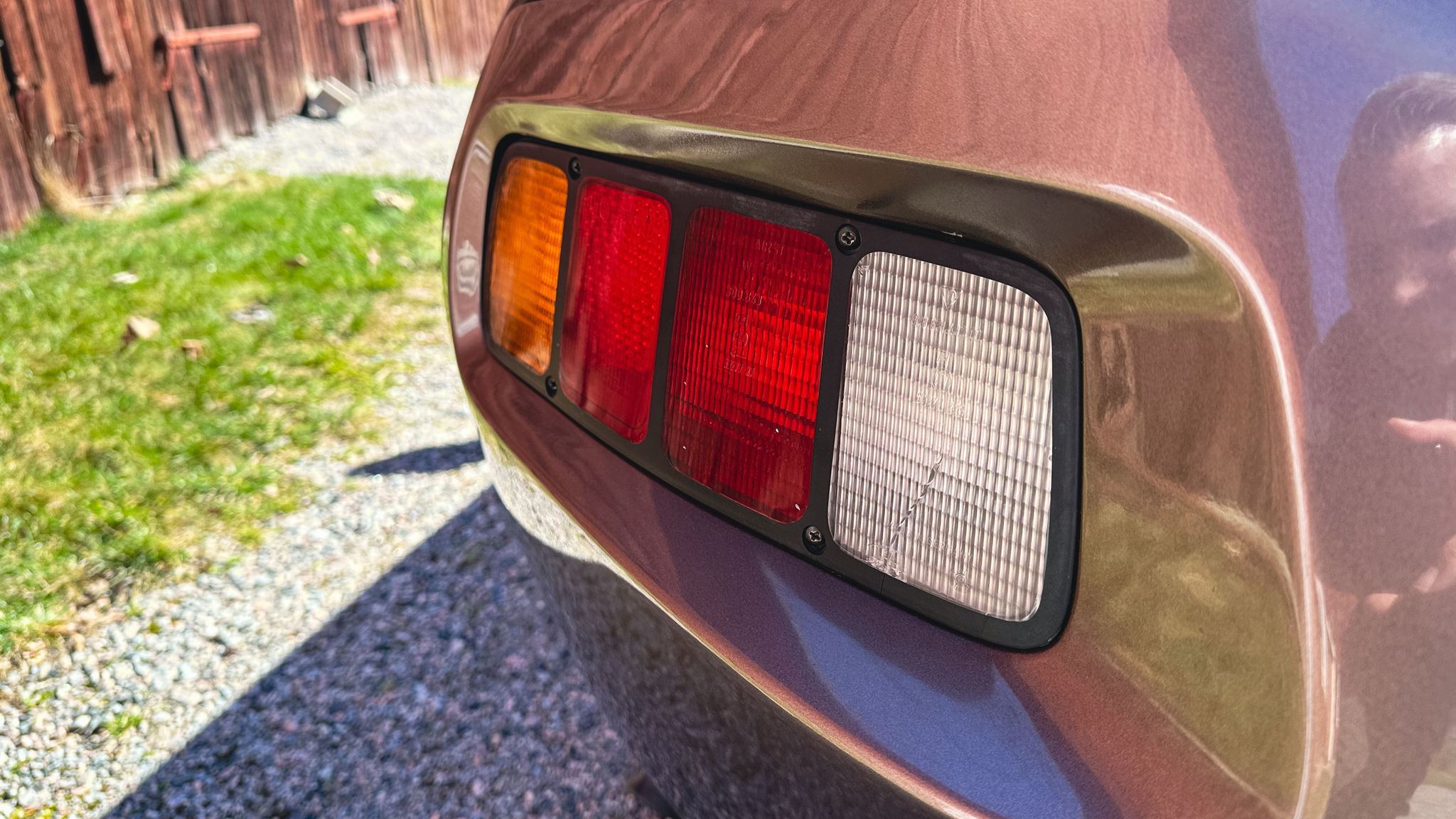 Exterior image of 1983 Porsche 928 S (23)