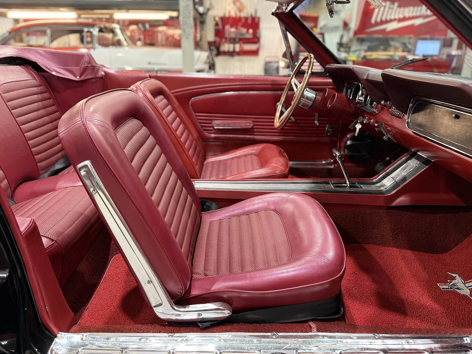 Interior image of 1966 Ford Mustang Convertible (29)