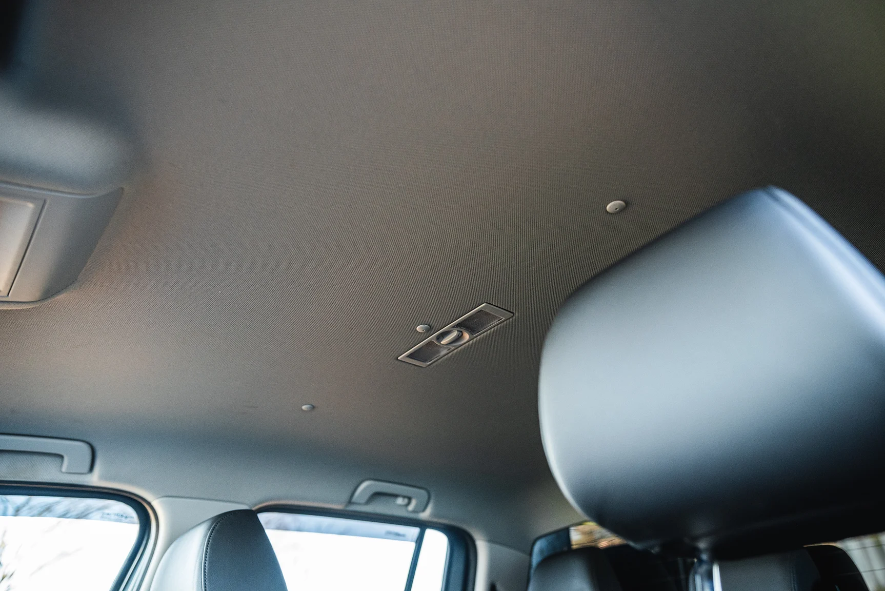 Interior image of 2020 Northea Camper Expedition Volkswagen Amarok (35)