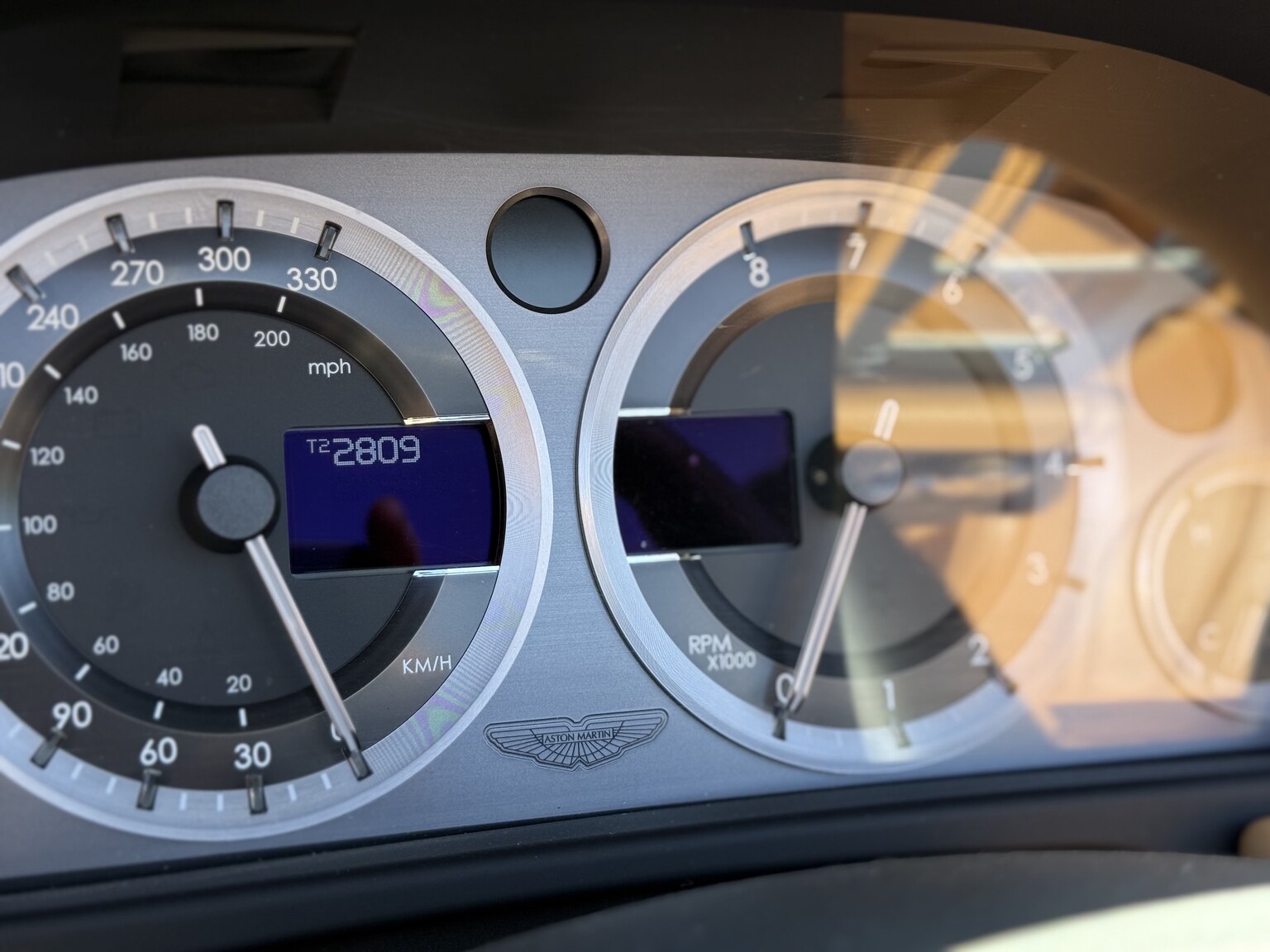 Interiörbild 2015 Aston Martin DB9 Volante