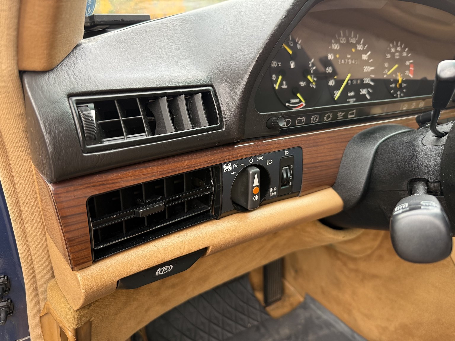 Interiörbild 1987 Mercedes-Benz 300 SE