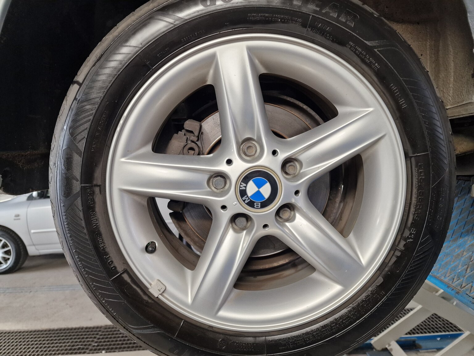 Aussenfoto 2002 BMW 320Ci