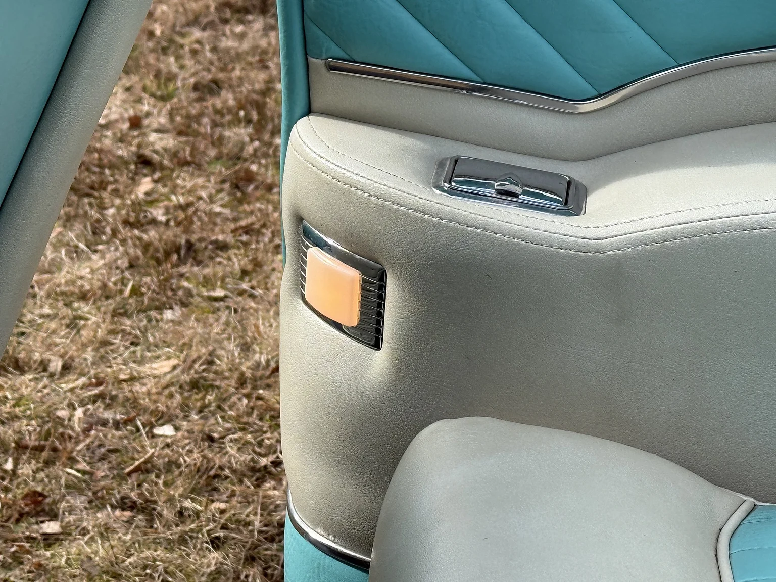 Innenraumfoto von 1955 Oldsmobile Super 88 (58)