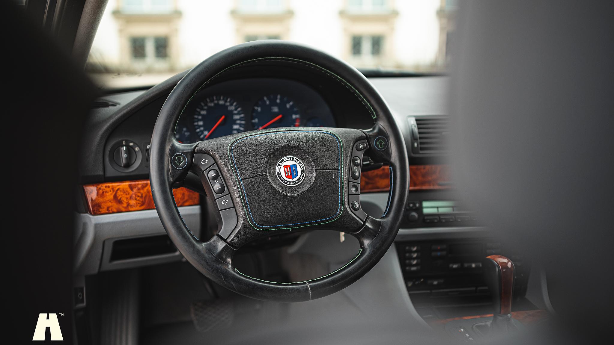 Innenraumfoto von 1998 Alpina B10 V8