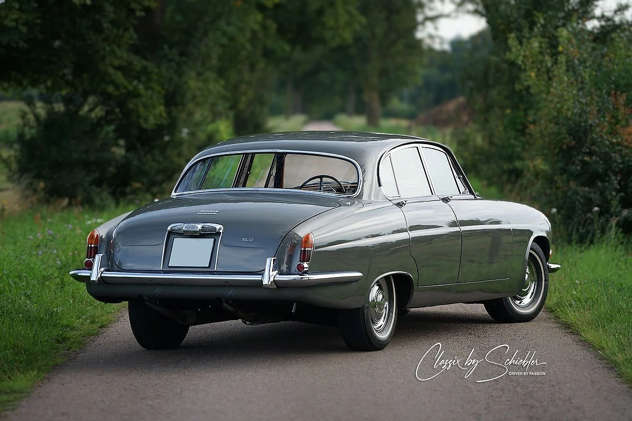 Bild von 1962 Jaguar Mark X (7)