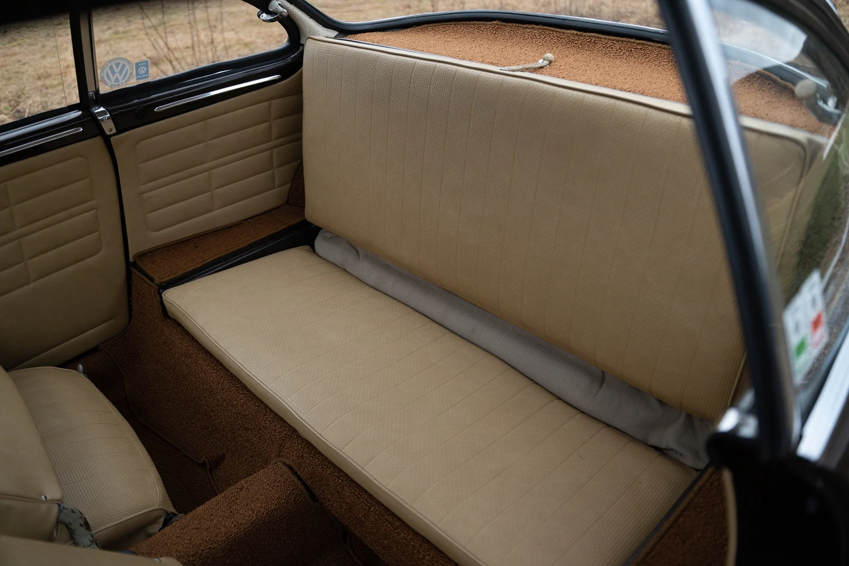 Interiörbild 1962 Volkswagen 1200 Karmann Coupe (35)